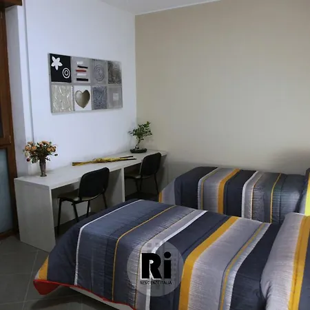 Residenze Italia Aparthotel *