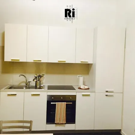 Aparthotel Residenze Italia *